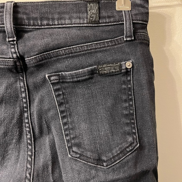7 For All Mankind Distressed Skinny Jeans / Black Vintage Wash / US Ladies 26 - Picture 5 of 10